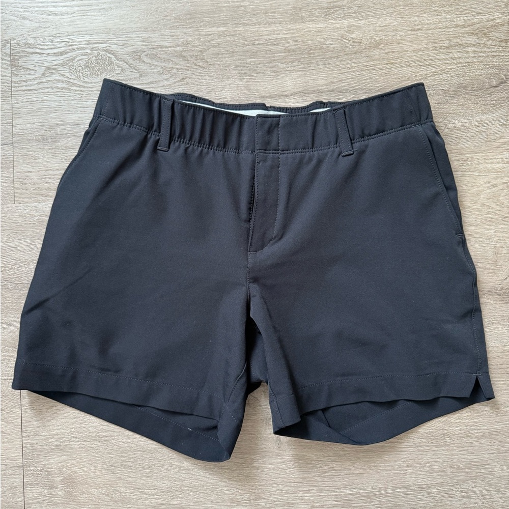 Under Armour black athletic shorts size 2
